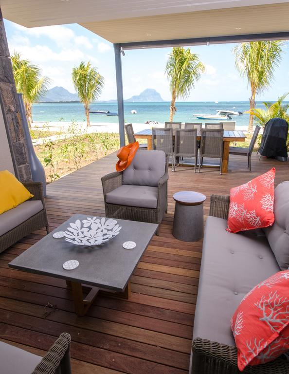 L'Escale 3 Bedrooms Sea View And Beachfront Suite By Dream Escapes Tamarin Bagian luar foto